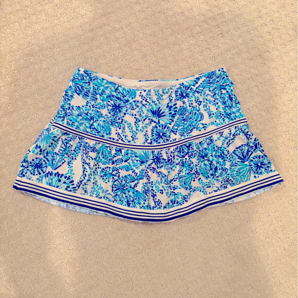 EUC Lilly Pulitzer Luxletic Skort, size medium, blue print